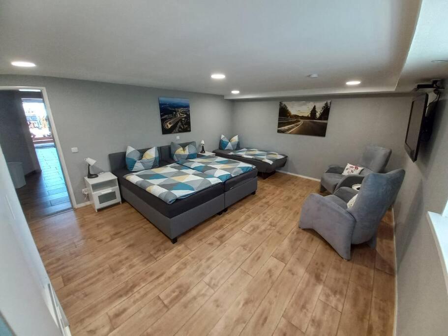 Ferienwohnung Bela, Naehe Nuerburgring Luxem Dış mekan fotoğraf