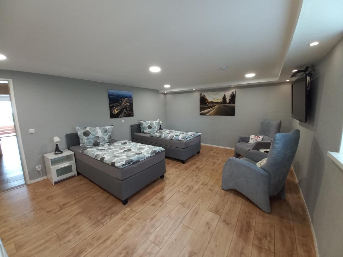 Ferienwohnung Bela, Naehe Nuerburgring Luxem Dış mekan fotoğraf